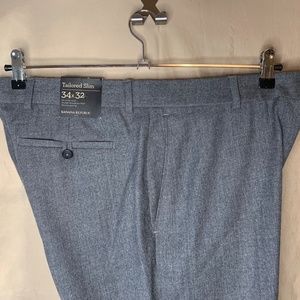 NEW WITH TAGS Banana Republic, Tailored Slim, 34x32, 100% Wool Dress Pants